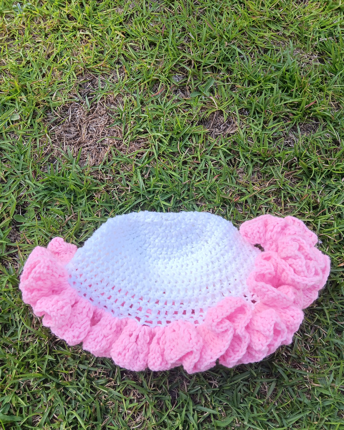 Crochet ruffle hat